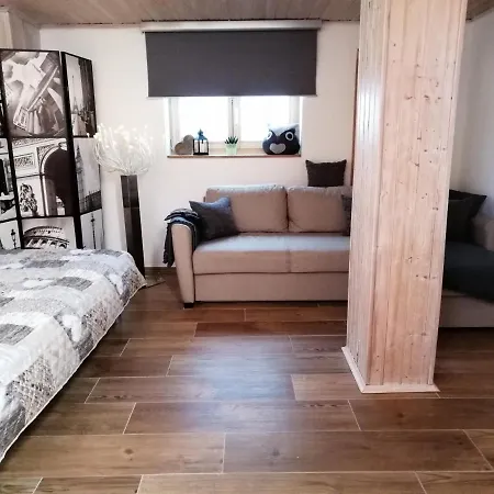 Blockhaus Juka *